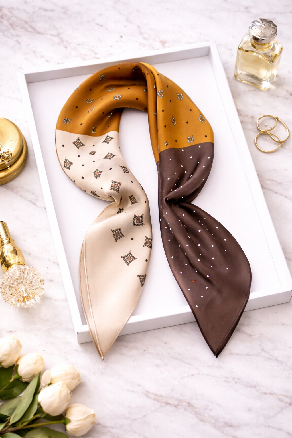 Le foulard qui fait tourner les têtes