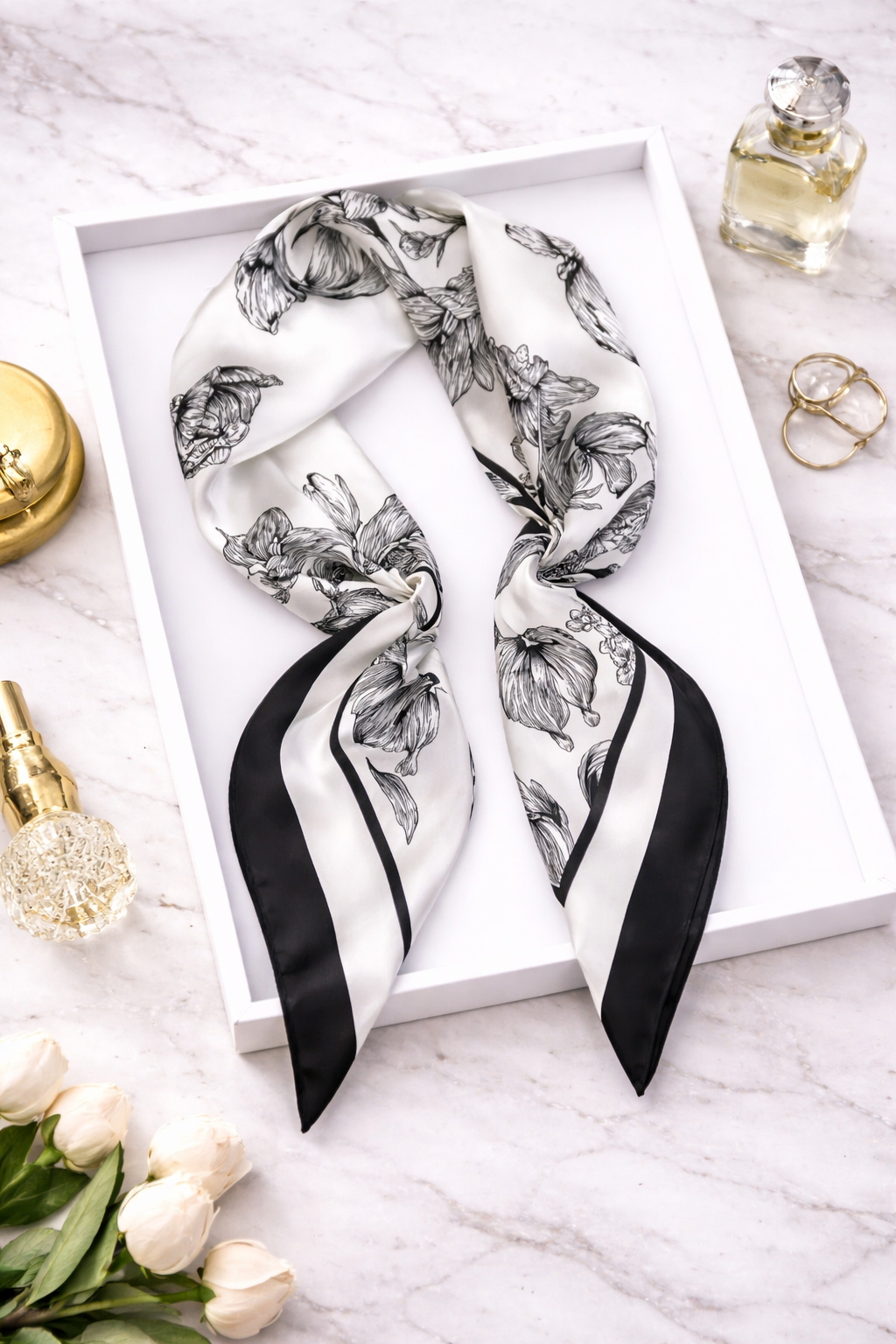 Le foulard qui fait tourner les têtes